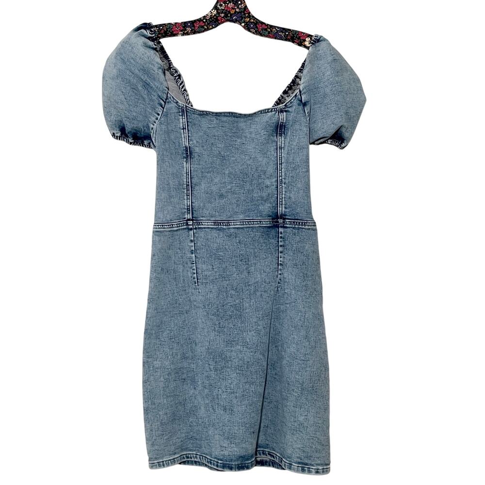 bebe Lace Back Denim Dress Size 6 With Puff Sleeves